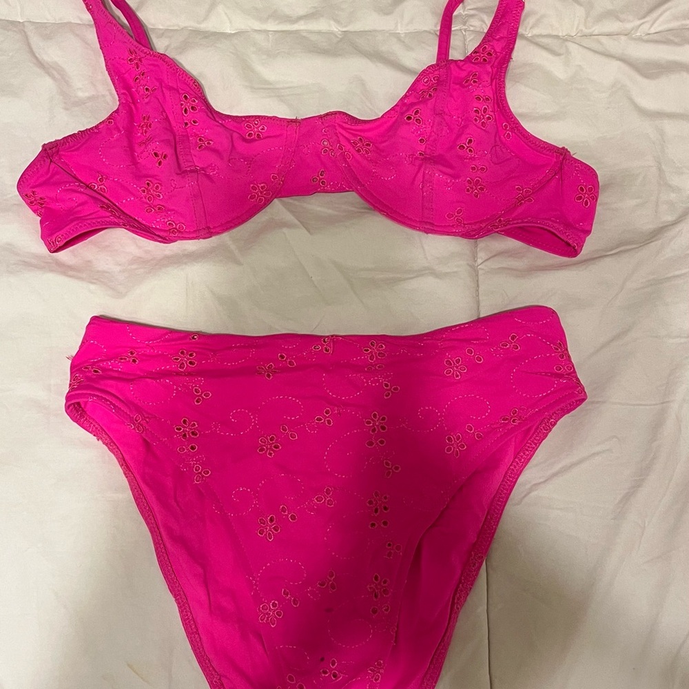 Frankie’s bikini set